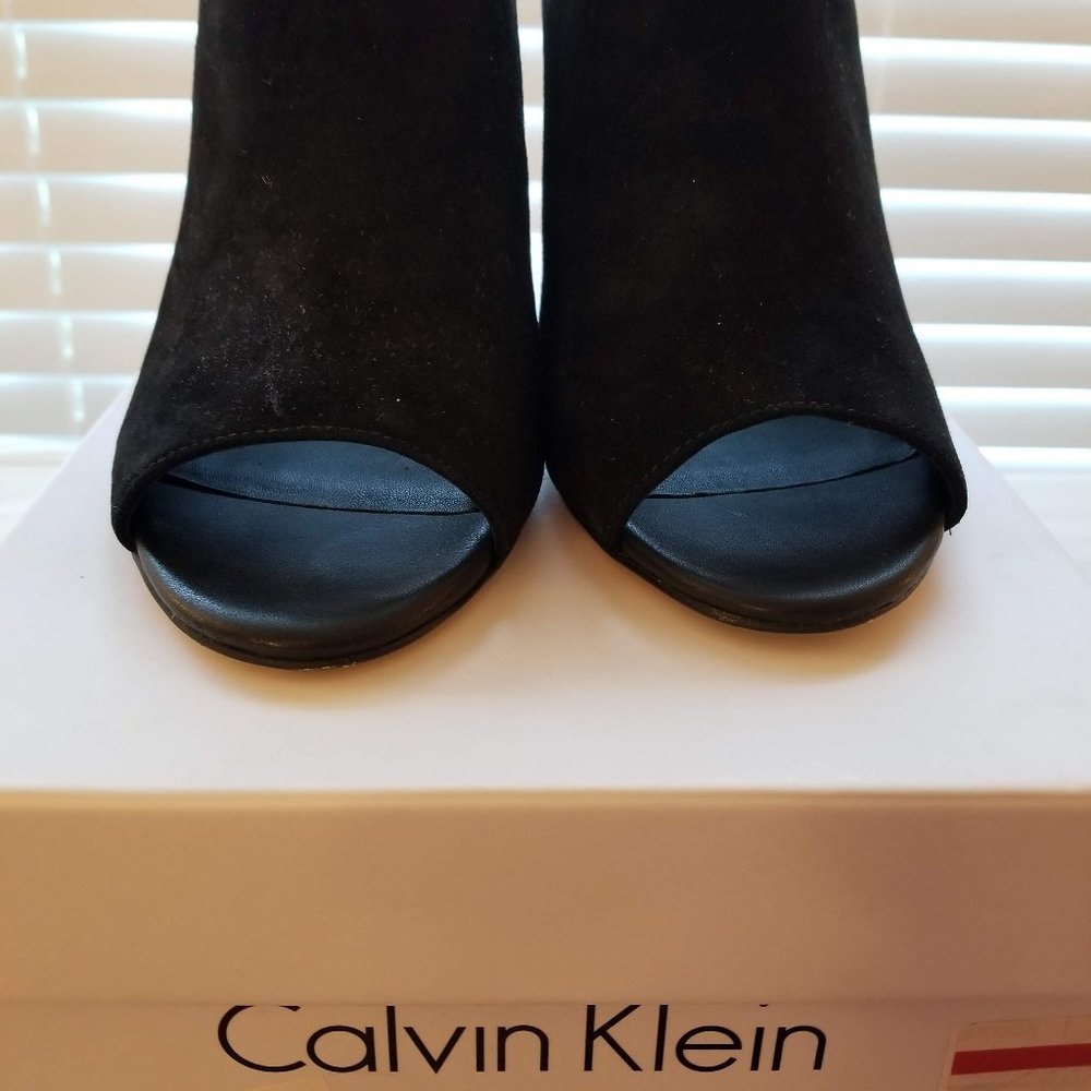 Calvin Klein Janica Kid Suede/Cow Silk Mule Womens US Size 8.5